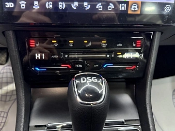 Skoda Superb, 2025г, передний привод, робот