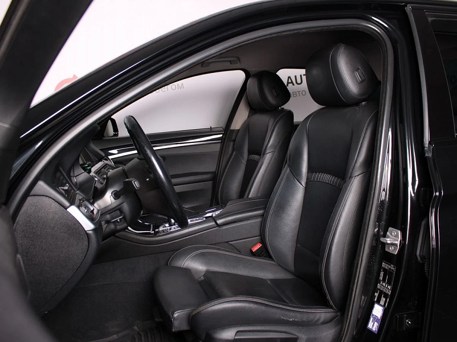 BMW 5 серии, 2015г., задний привод, автомат