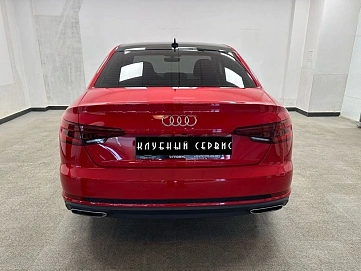 Audi A4, 2019г, передний привод, автомат