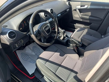 Audi A3, 2009г, передний привод, механика