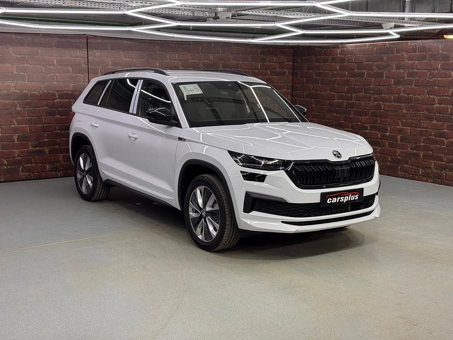 Skoda Kodiaq, 2025г., полный привод, робот