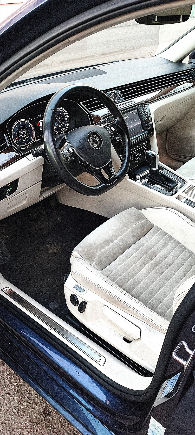 Volkswagen Passat, 2016г., передний привод, робот
