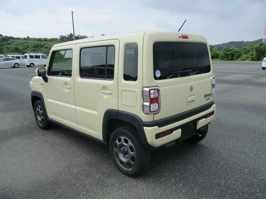 Suzuki Hustler, 2022г., передний привод, вариатор