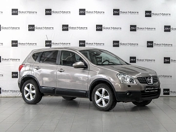 Nissan Qashqai, 2008г, передний привод, вариатор