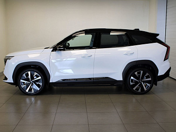 Geely Atlas, 2024г, передний привод, автомат