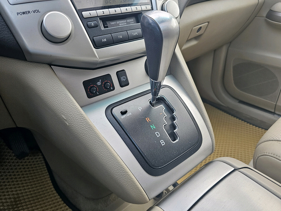 Lexus RX, 2005г., передний привод, вариатор