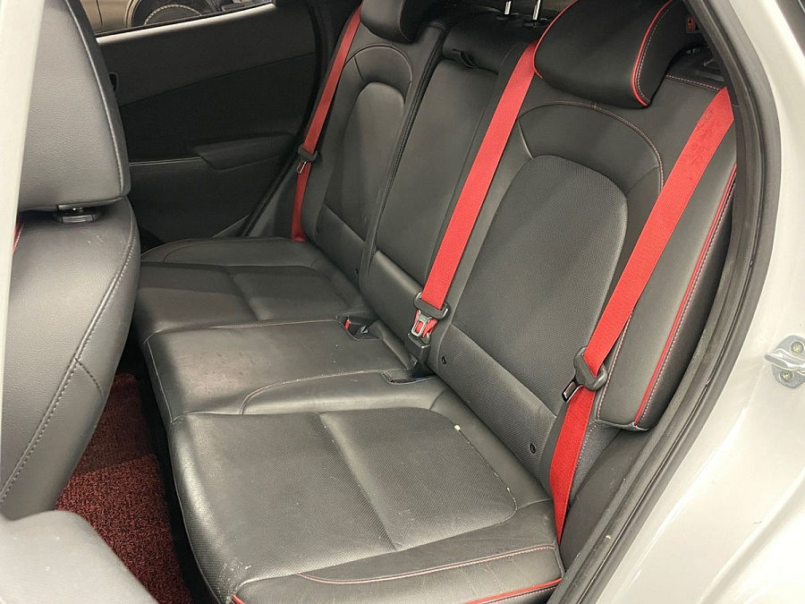 Hyundai Kona, 2018г., передний привод, робот