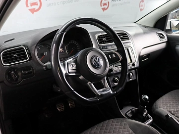 Volkswagen Polo, 2018г, передний привод, механика