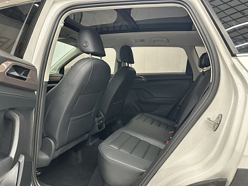 Volkswagen Tharu, 2021г, передний привод, робот