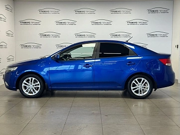 Kia Cerato, 2011г, передний привод, механика