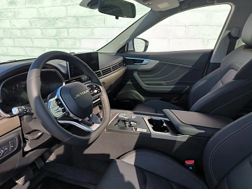 Jetour X70, 2024г, передний привод, робот