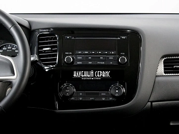 Mitsubishi Outlander, 2013г, передний привод, вариатор