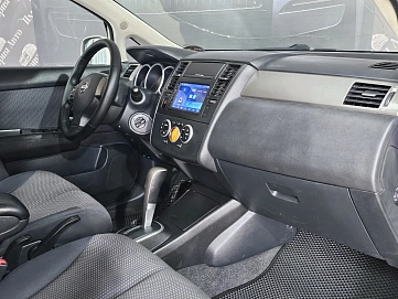 Nissan Tiida, 2008г, передний привод, автомат