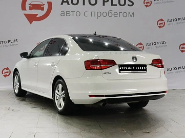 Volkswagen Jetta, 2015г, передний привод, автомат