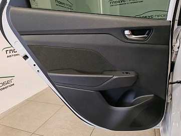 Hyundai Solaris, 2021г, передний привод, автомат