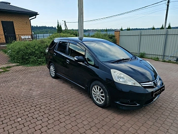 Honda Fit Shuttle, 2013г, передний привод, вариатор