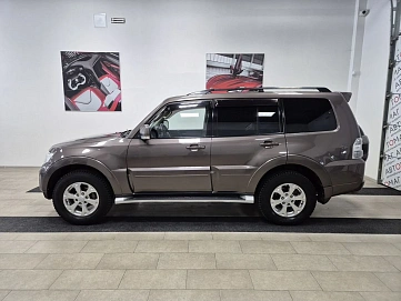 Mitsubishi Pajero, 2015г., полный привод, автомат