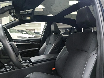 Toyota Camry, 2024г, передний привод, вариатор