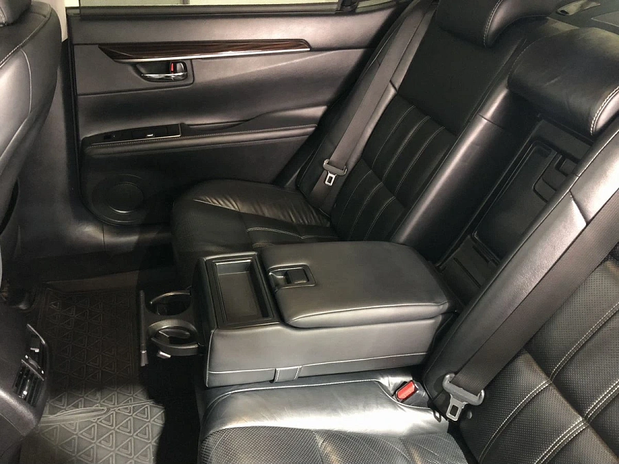 Lexus ES, 2014г., передний привод, автомат