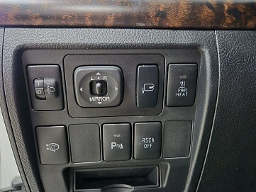 Toyota Land Cruiser, 2011г, полный привод, автомат