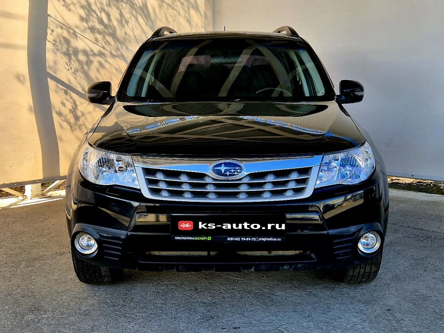 Subaru Forester, 2011г., полный привод, механика