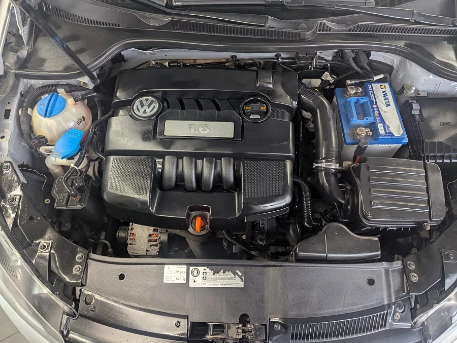 Volkswagen Golf, 2011г., передний привод, робот