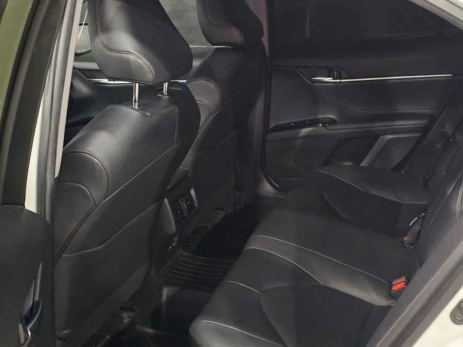 Toyota Camry, 2020г., передний привод, автомат