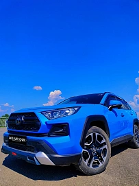 Toyota RAV4, 2019г, полный привод, вариатор