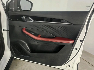 Geely Coolray, 2024г, передний привод, робот