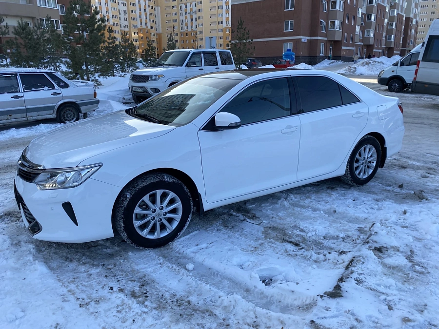 Toyota Camry, 2015г., передний привод, автомат