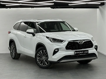 Toyota Highlander, 2025г, полный привод, автомат