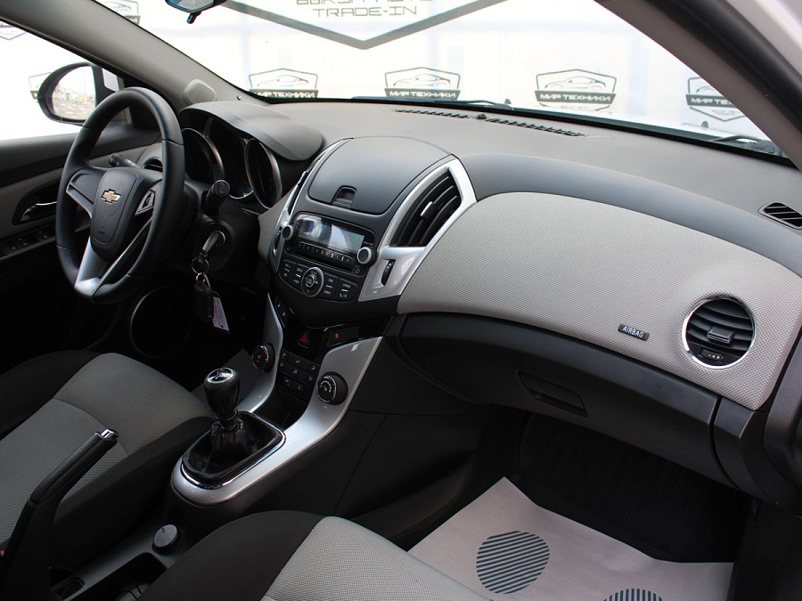 Chevrolet Cruze, 2014г., передний привод, механика