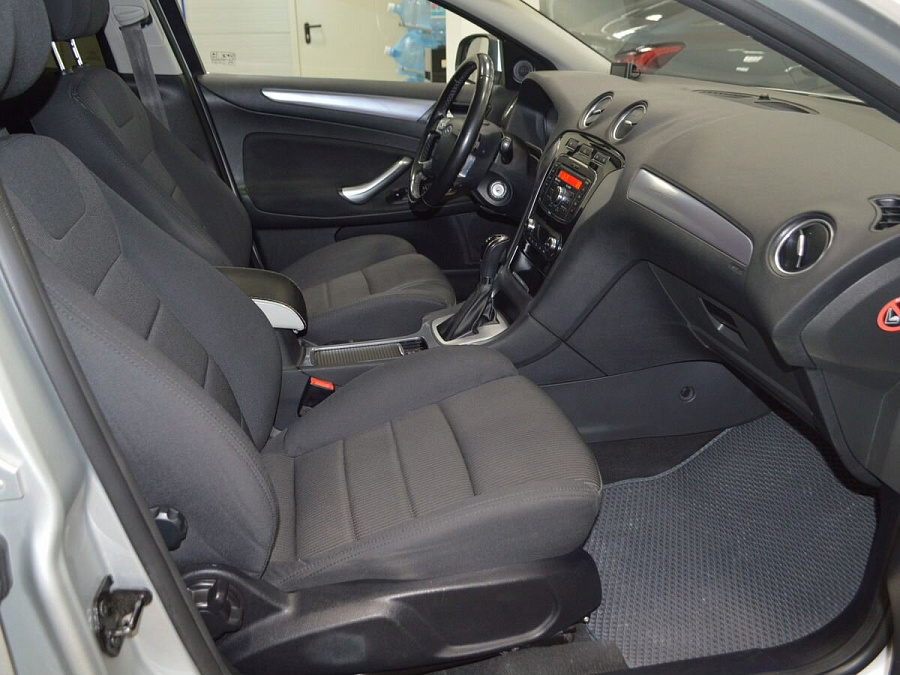 Ford Mondeo, 2012г., передний привод, автомат