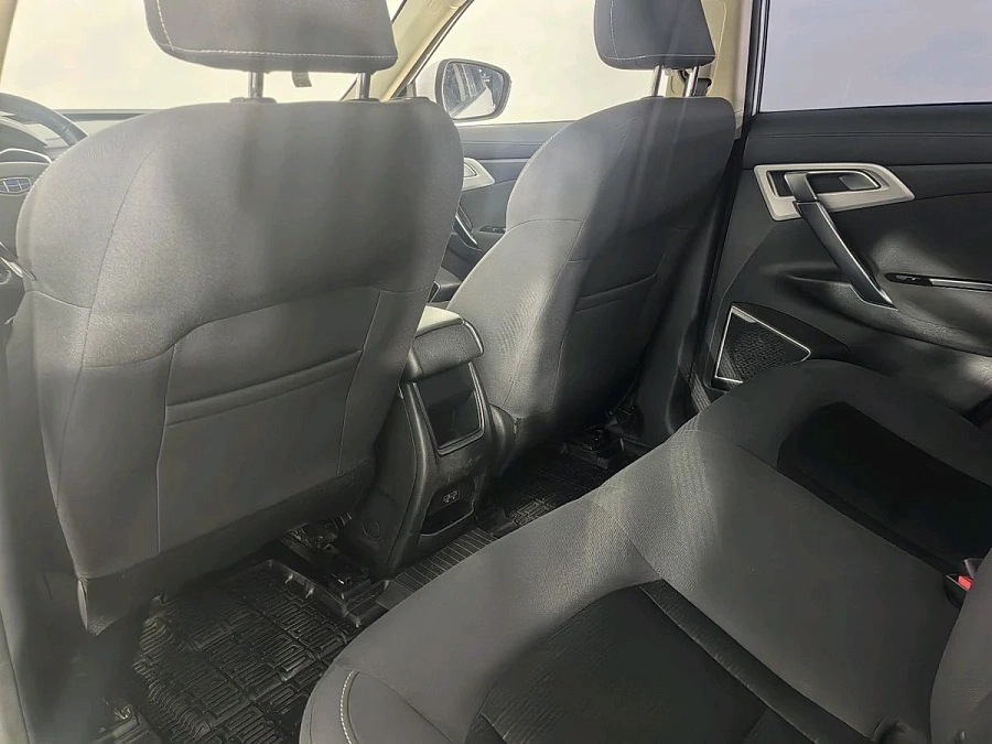 Geely Atlas, 2019г., передний привод, автомат