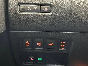 Nissan X-Trail, 2015г, передний привод, вариатор