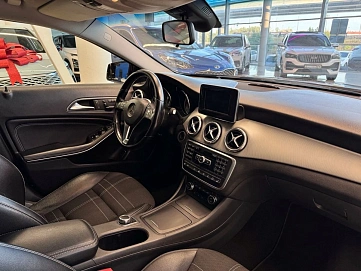 Mercedes-Benz , 2015г., полный привод, робот