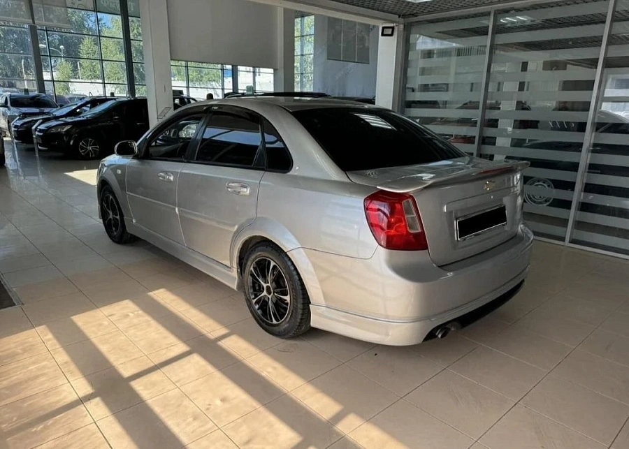 Chevrolet Lacetti, 2006г., передний привод, механика