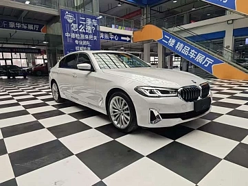 BMW 5 серии, 2021г, задний привод, автомат