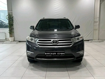 Toyota Highlander, 2013г, полный привод, автомат