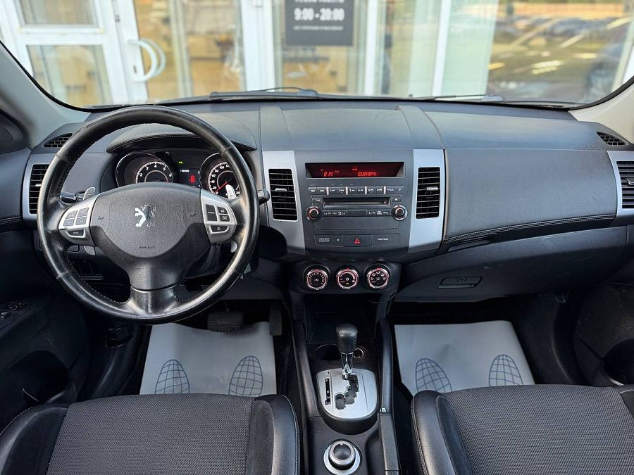 Peugeot 4007, 2011г., полный привод, вариатор