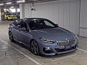 BMW 1 серии, 2022г., передний привод, робот