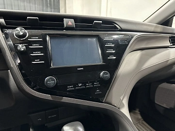 Toyota Camry, 2020г, передний привод, автомат