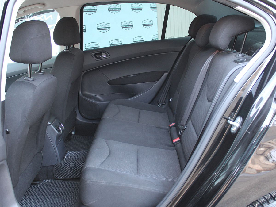 Peugeot 408, 2014г., передний привод, автомат