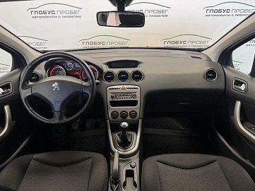 Peugeot 308, 2012г, передний привод, механика