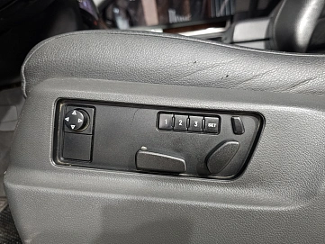 Volkswagen Touareg, 2008г, полный привод, автомат