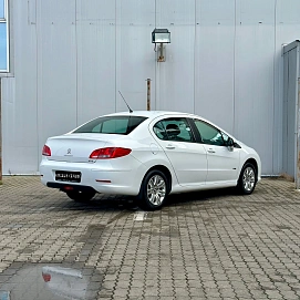 Peugeot 408, 2014г, передний привод, автомат