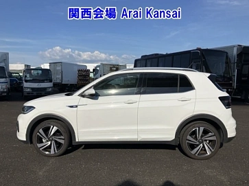 Volkswagen T-Cross, 2022г, передний привод, робот