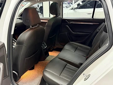 Skoda Octavia, 2017г, передний привод, робот