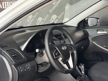 Hyundai Solaris, 2014г, передний привод, автомат