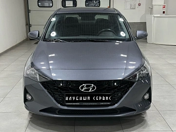 Hyundai Solaris, 2021г, передний привод, автомат